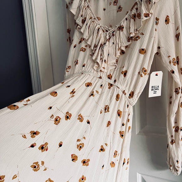 Bohemian ruffle dress - Picture 5 of 8